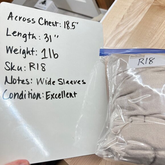 T Tahari Open Front Cardigan Sweater With Wide Sleeves Beige Size Small - Picture 12 of 12